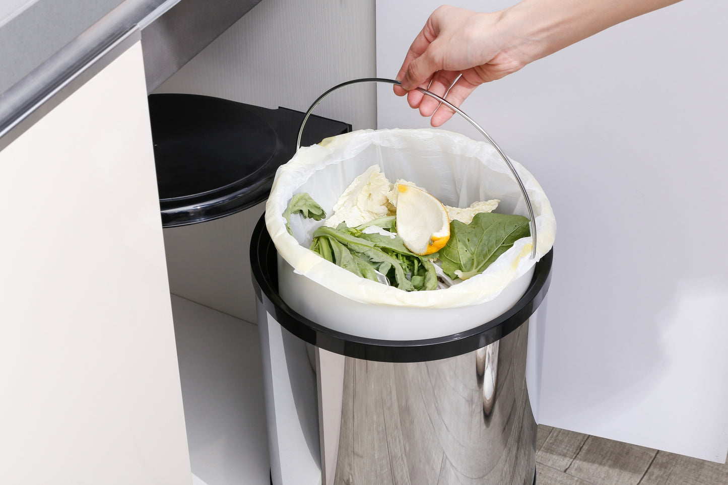 Round swivel bin, stainless steel and black, 14L