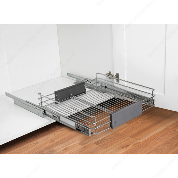 Adjustable sliding storage basket in chrome metal wire